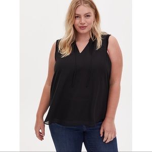 Torrid 00 Dobby Black Chiffon Pleated Sleeveless Top Size Medium Large